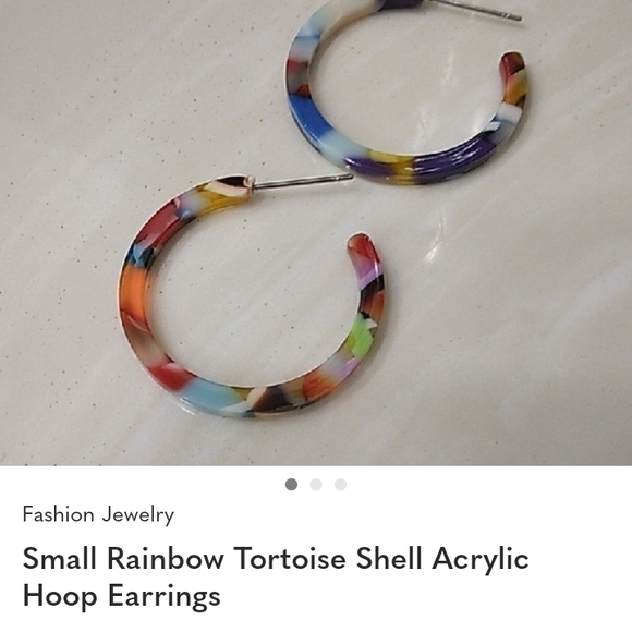 Bundle Of 5 Resin and Beaded Dangle Earrings - Picture 4 of 6